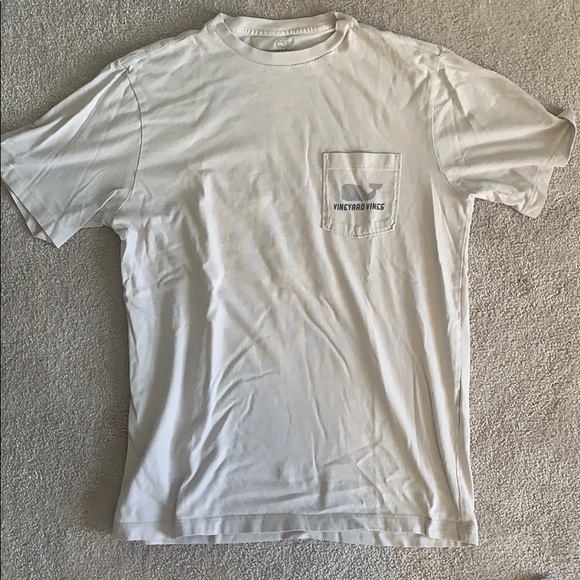 Vineyard Vines T-Shirt - Picture 1 of 2